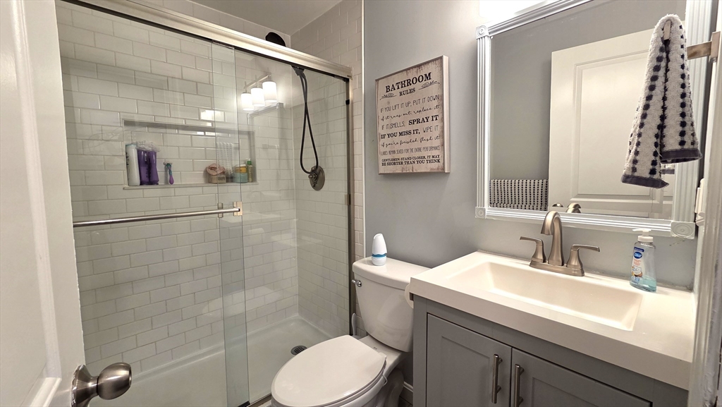 11 Walnut Street Douglas, MA 01516 - Photo 7 of 40