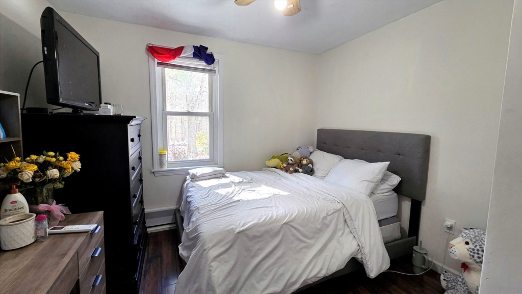 11 Walnut Street Douglas, MA 01516 - Photo 8 of 40