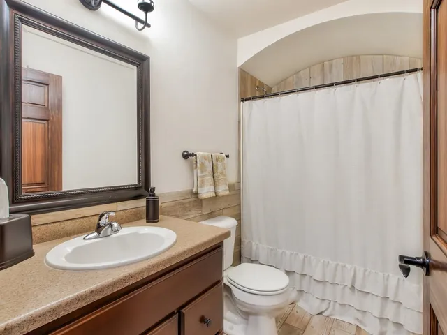 $599,900 | 6705 Elizabeth Lane, Sobieski, WI 54171