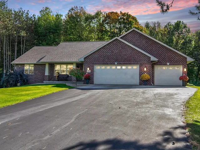$599,900 | 6705 Elizabeth Lane, Sobieski, WI 54171