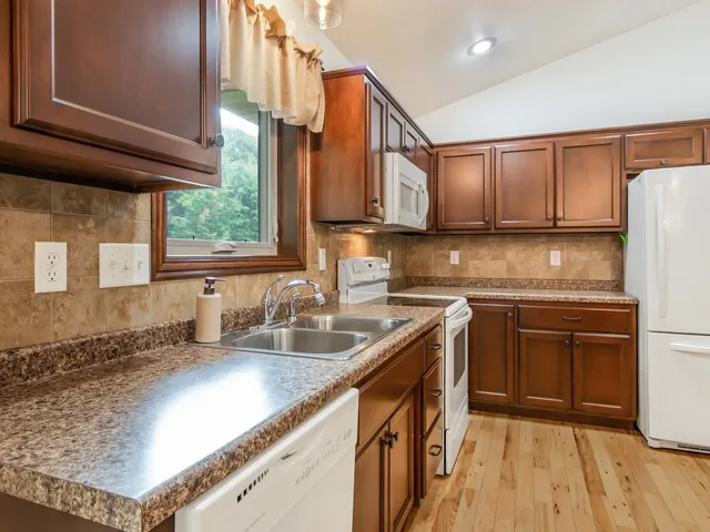 $599,900 | 6705 Elizabeth Lane, Sobieski, WI 54171