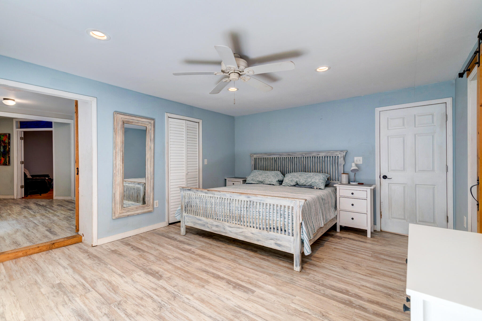 1384 Tibwin Road McClellanville, SC 29458 - Photo 16 of 52 Owners Suite