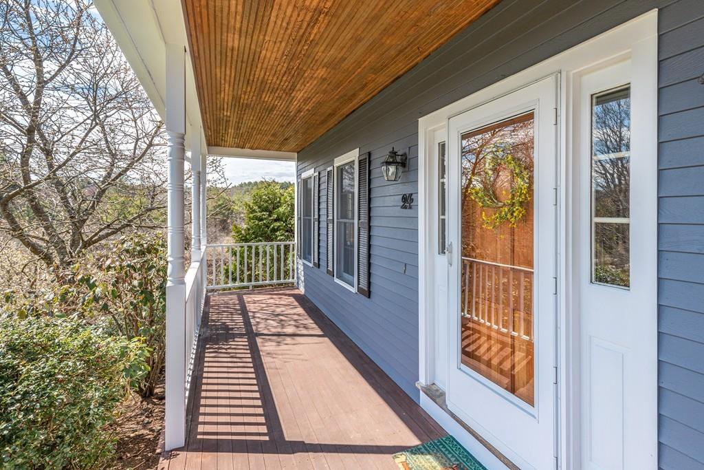 24 York Road Wayland, MA 01778 - Photo 2 of 35 Gallery Image 2