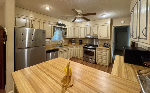 $249,000 | 4057 Creekmoor Drive, Orangeburg, SC 29118