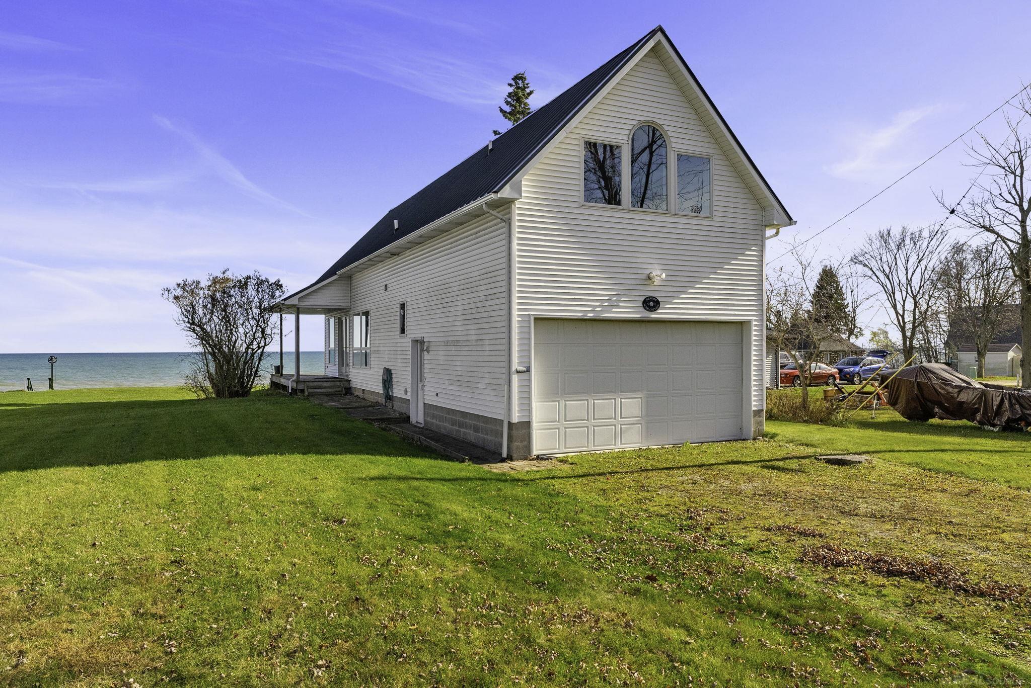 6841 Lakeshore Road Lexington, MI 48450 - Photo 34 of 52
