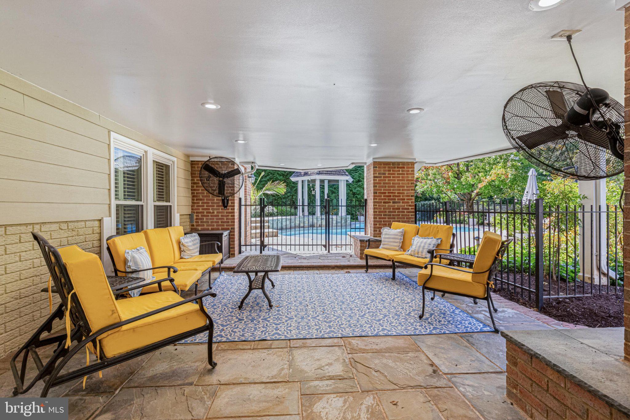 1236 Tottenham Court Reston, VA 20194 - Photo 60 of 82 Gallery Image 60