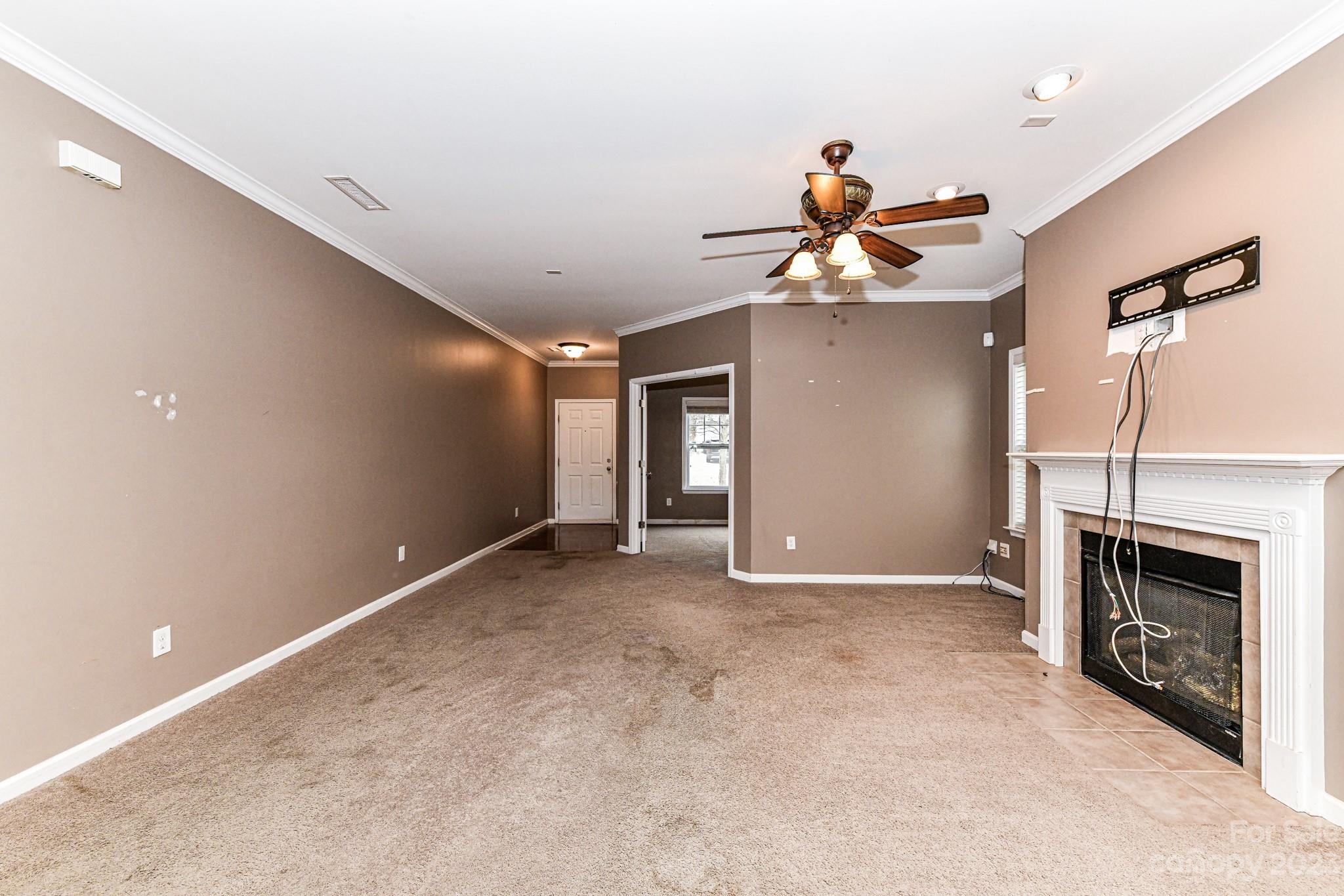 8410 Lustre Road Charlotte, NC 28215 - Photo 8 of 36 Gallery Image 8