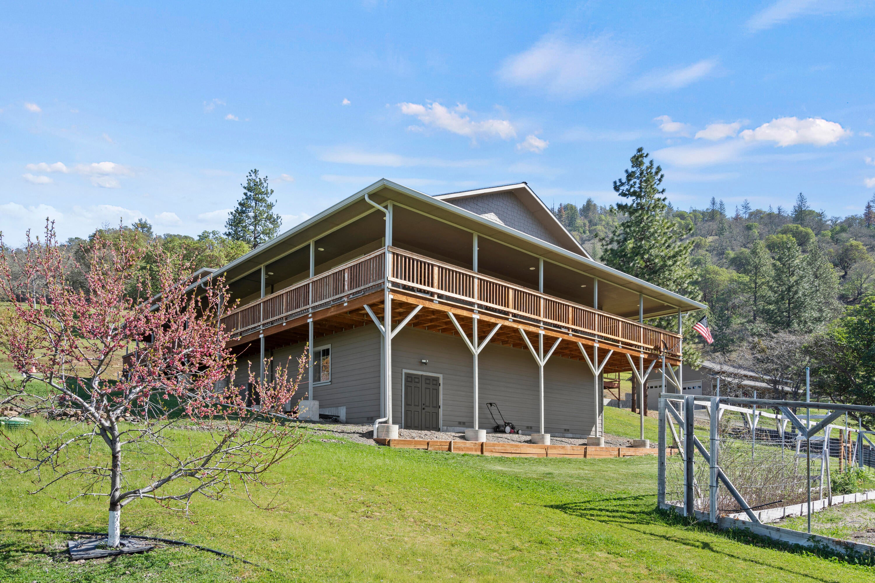 5039 East Antelope Road Eagle Point, OR 97524 - Photo 42 of 59 5039 East Antelope Road - 01