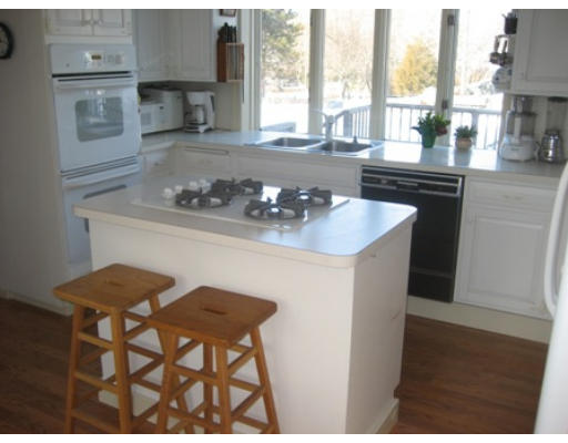 37 Minuteman Road Acton, MA 01720 - Photo 3 of 12 Gallery Image 3