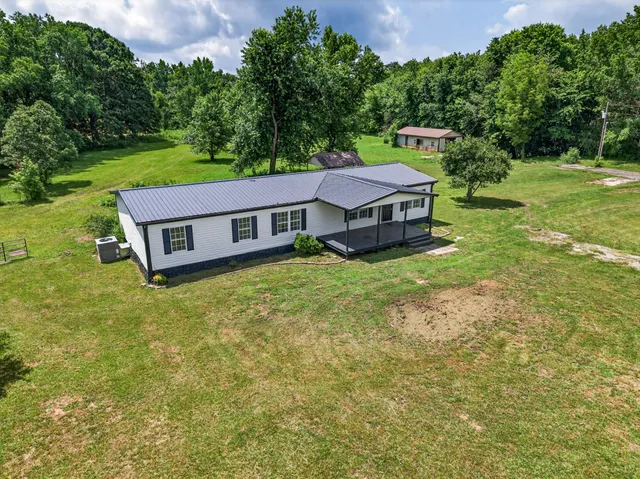 $265,000 | 699 Howell Hill Road, Flintville, TN 37335