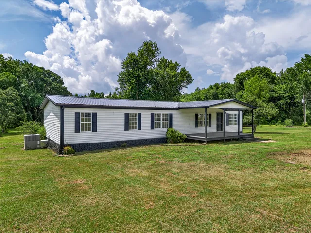 $265,000 | 699 Howell Hill Road, Flintville, TN 37335