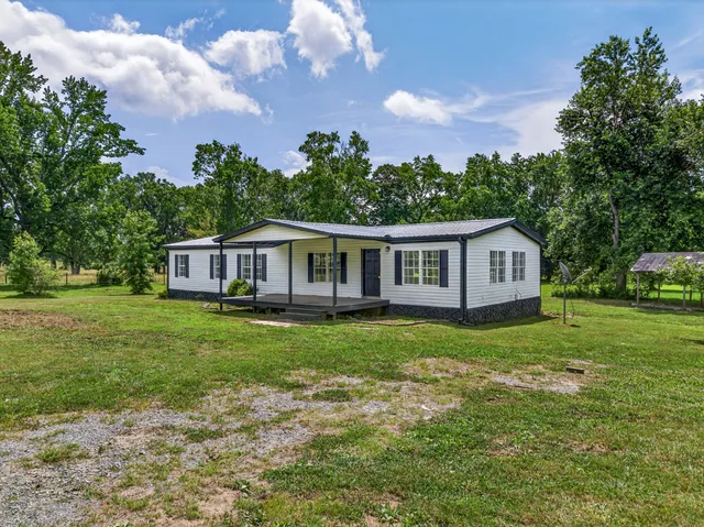 $265,000 | 699 Howell Hill Road, Flintville, TN 37335