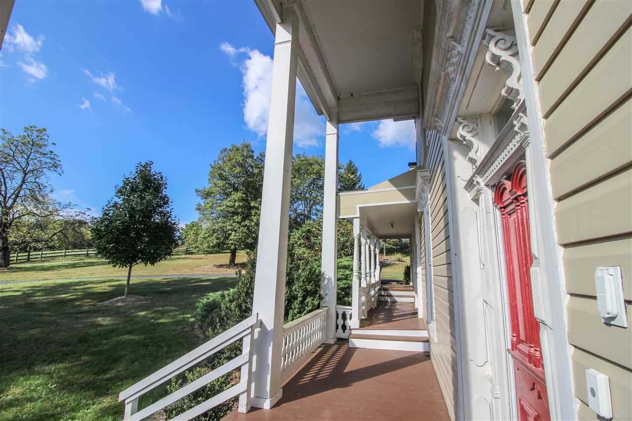 511 Rockfish Road Waynesboro, VA 22980 - Photo 6 of 44 Gallery Image 6
