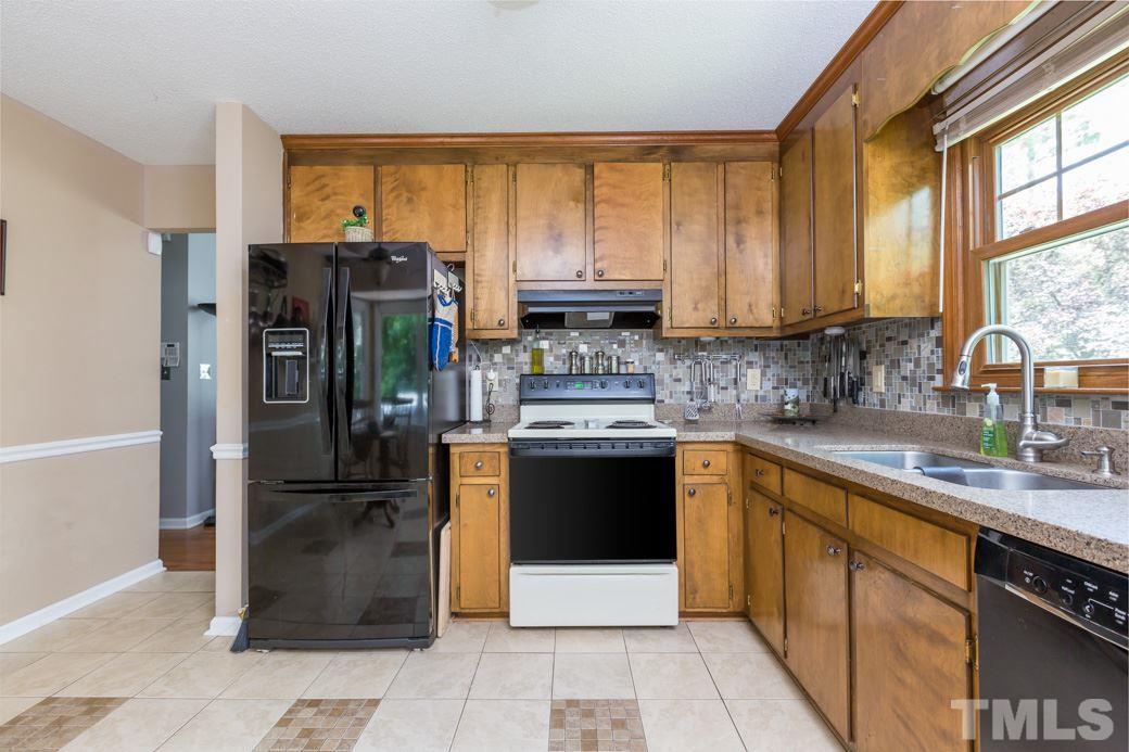 3520 Castlegate Drive Raleigh, NC 27616 - Photo 5 of 22