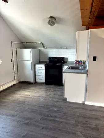 $1,650 | 2733 Dartmouth College Highway, Unit 6, Haverhill, NH 03774