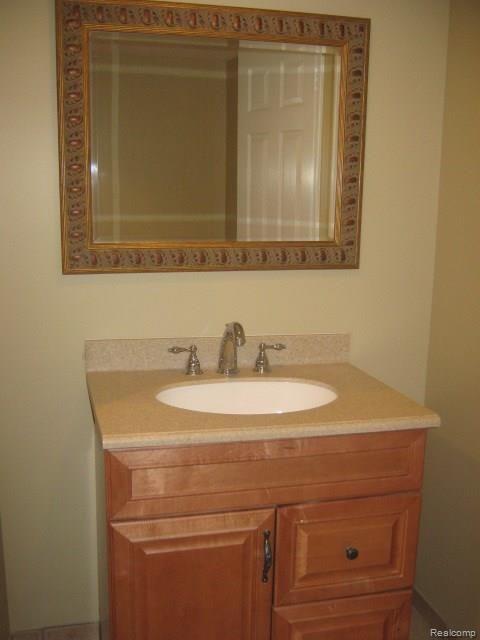 46738 Landings Drive Macomb, MI 48044 - Photo 46 of 52 064.JPG