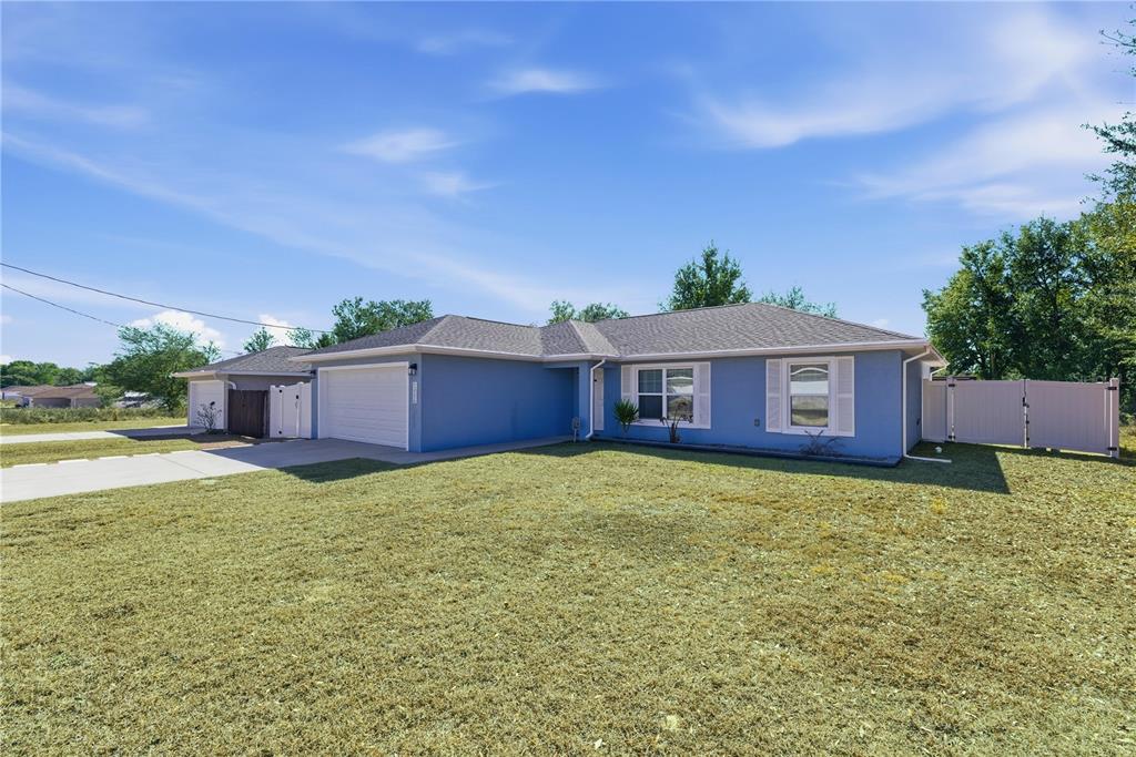 13256 Southwest 106th Street Dunnellon, FL 34432 - Photo 2 of 28