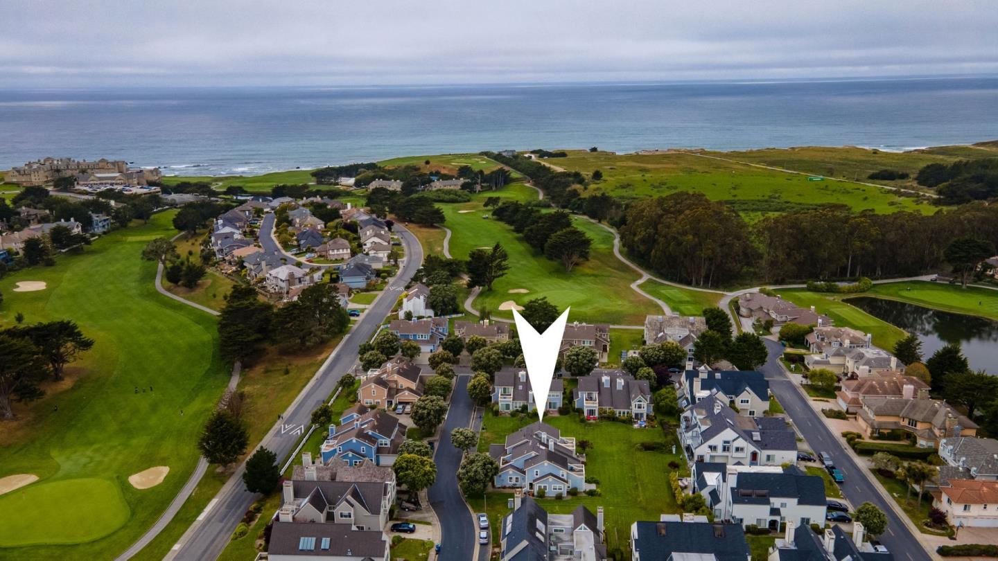 10 Merion Road Half Moon Bay, CA 94019 - Photo 31 of 39 an aerial view of multiple house