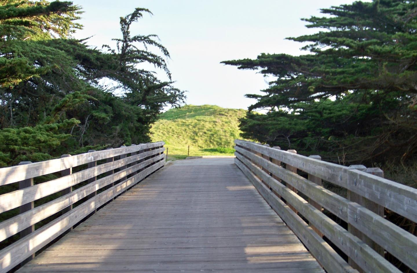 10 Merion Road Half Moon Bay, CA 94019 - Photo 36 of 39 a view of outdoor space and yard from balcony