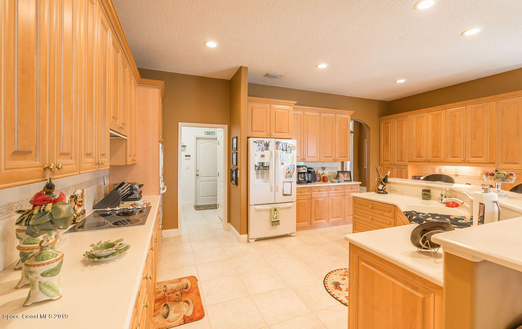 4111 Stoney Point Road Melbourne, FL 32940 - Photo 11 of 42 4111StoneyPointRoad(77of168)-HDR