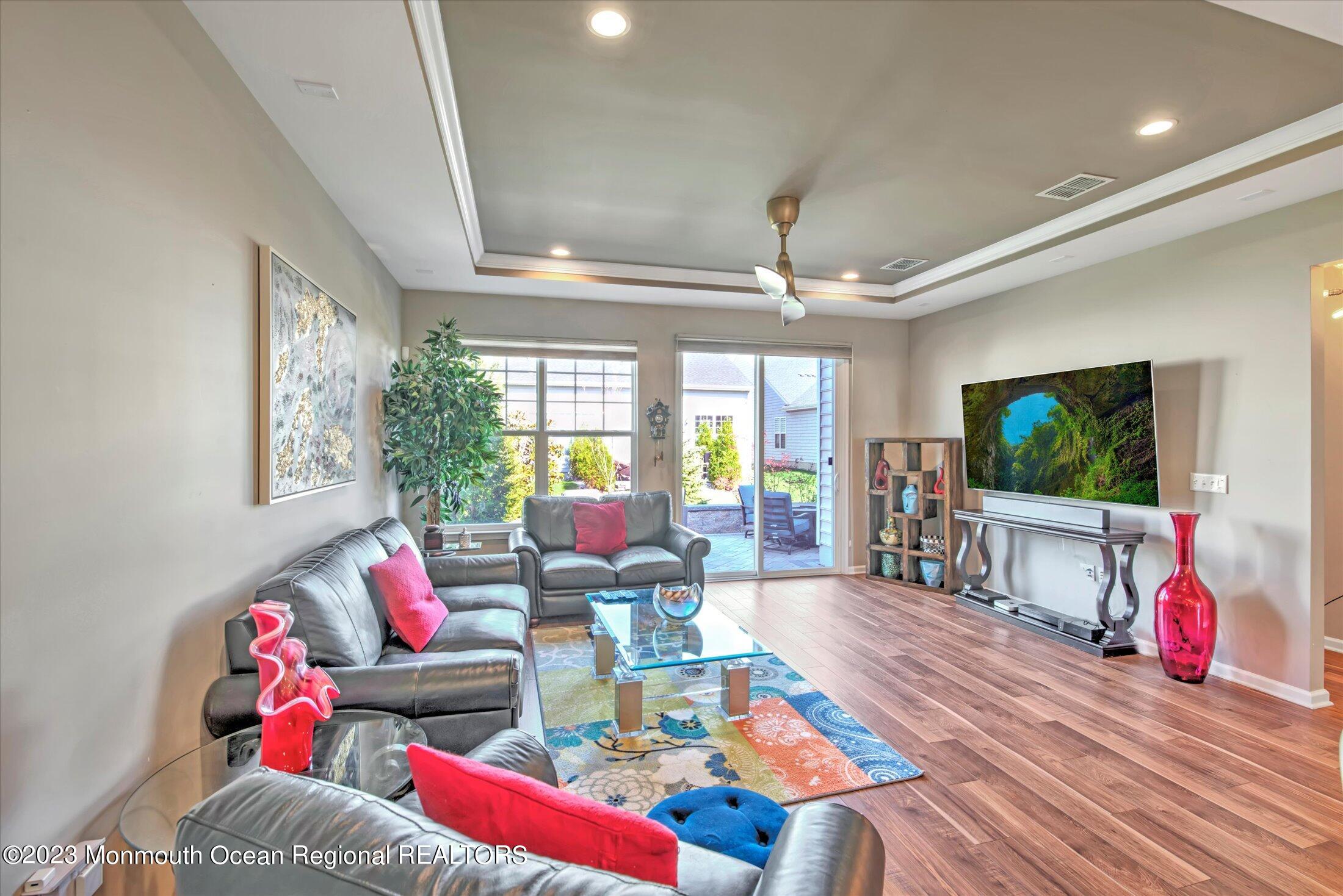 25 Harvest Ridge Road Howell, NJ 07731 - Photo 20 of 52 10-LIVING ROOM