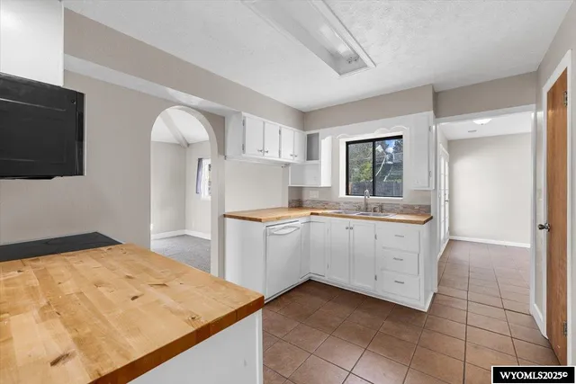 $235,000 | 145 North Iowa Avenue, Casper, WY 82609