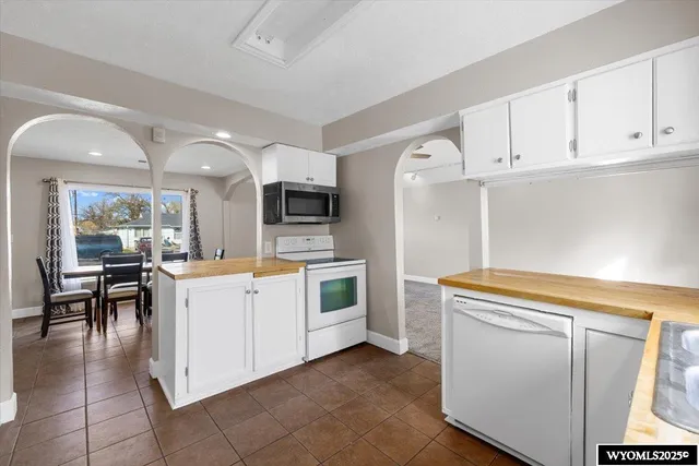 $235,000 | 145 North Iowa Avenue, Casper, WY 82609