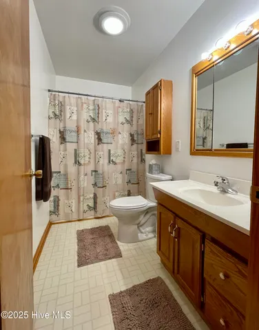 $450,000 | 1556 Farrow Fork Road, Engelhard, NC 27824