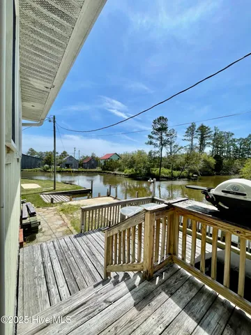 $450,000 | 1556 Farrow Fork Road, Engelhard, NC 27824