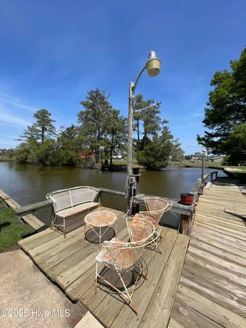 $450,000 | 1556 Farrow Fork Road, Engelhard, NC 27824