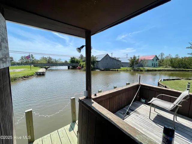 $450,000 | 1556 Farrow Fork Road, Engelhard, NC 27824