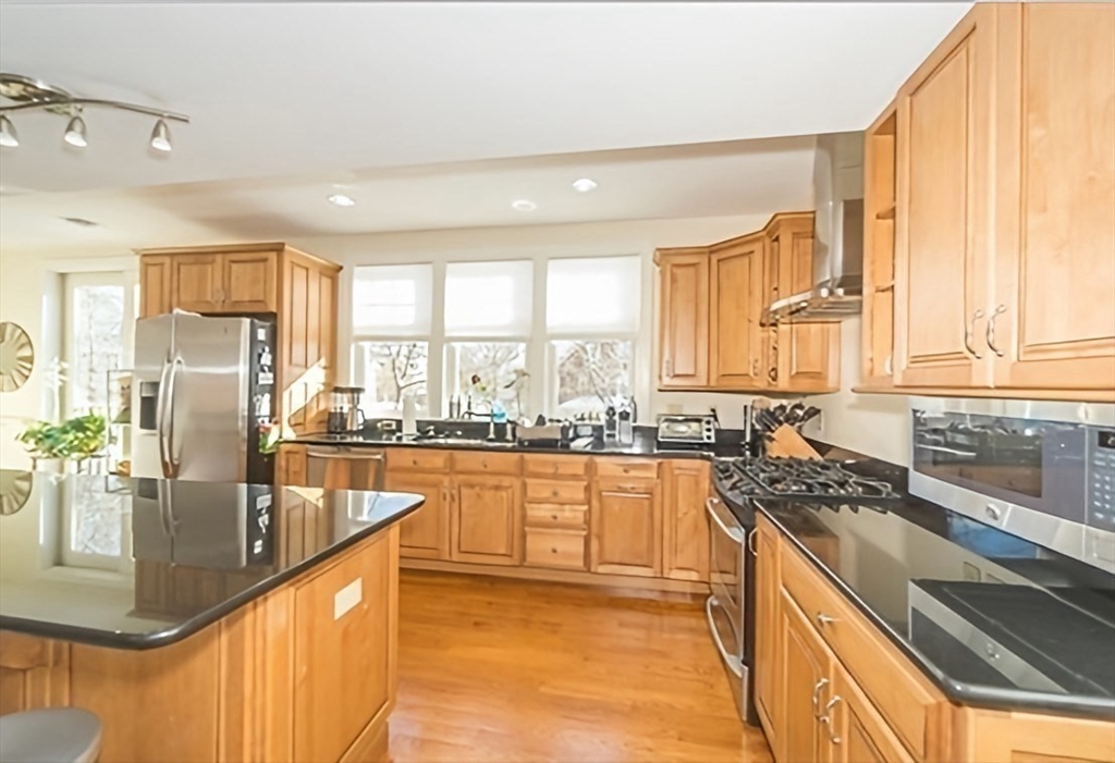 53 Winslow Road Brookline, MA 02446 - Photo 4 of 9