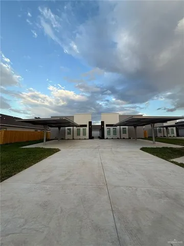 $1,100 | 809 Dove Avenue, Unit 4, Edinburg, TX 78542