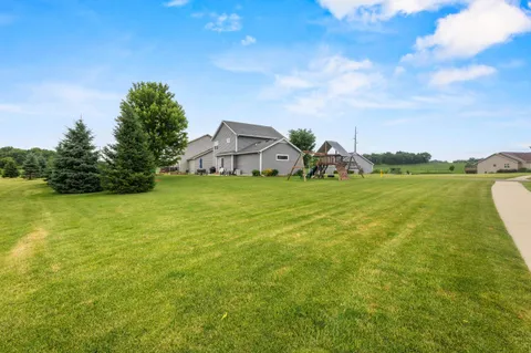 $500,000 | 6302 Pennock Lane, McFarland, WI 53558