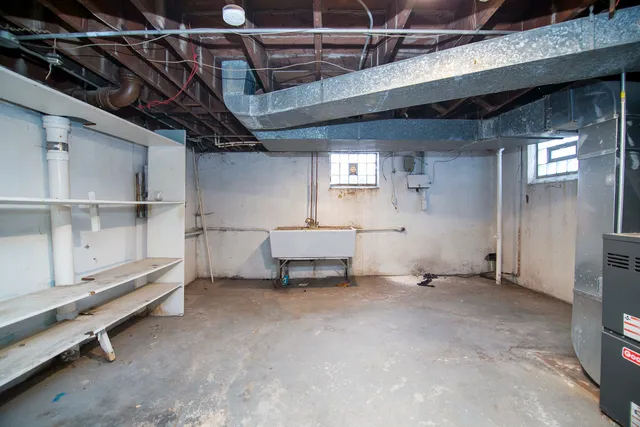 $170,000 | 381 South Nelson Avenue, Kankakee, IL 60901