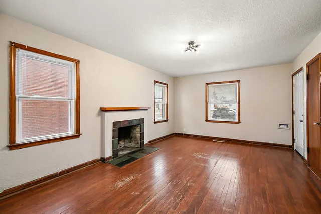 $170,000 | 381 South Nelson Avenue, Kankakee, IL 60901