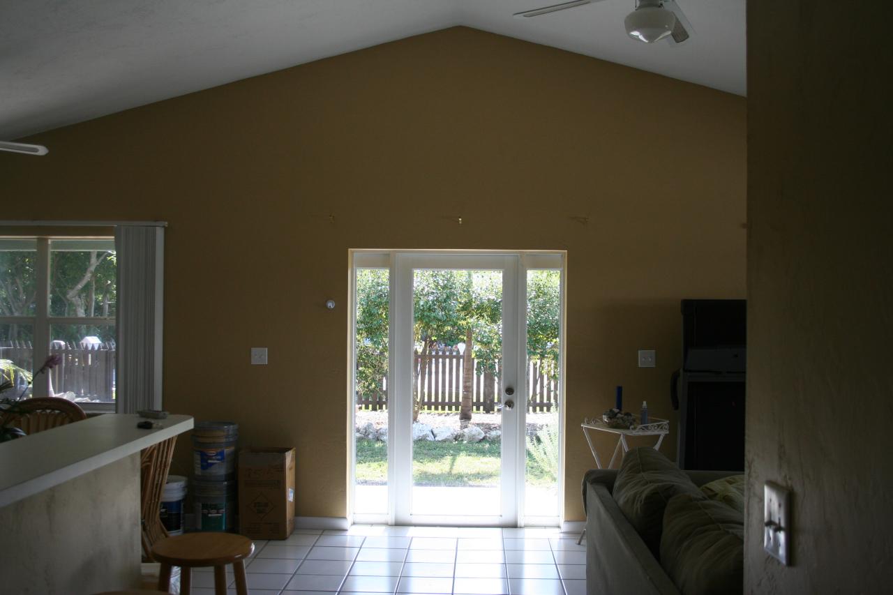 6 North End Road Key Largo, FL 33037 - Photo 8 of 10 Front Yard View