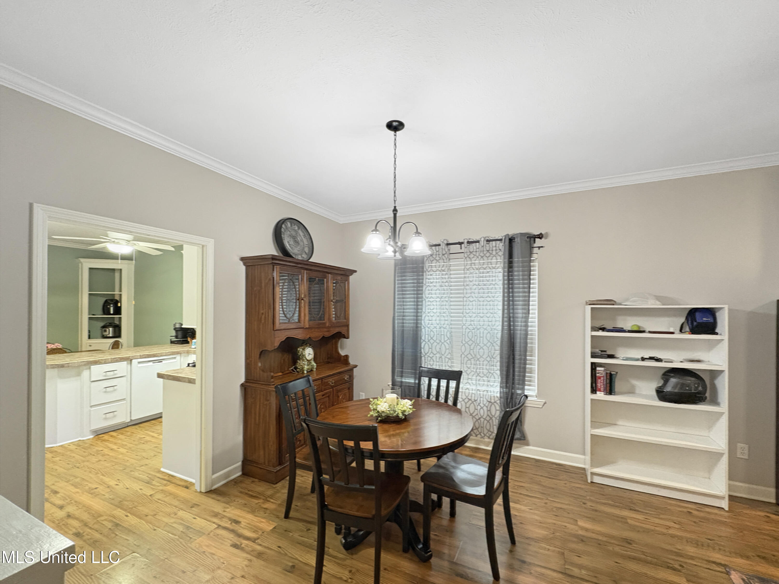 190 Commonwealth Avenue Brandon, MS 39047 - Photo 6 of 22 dining