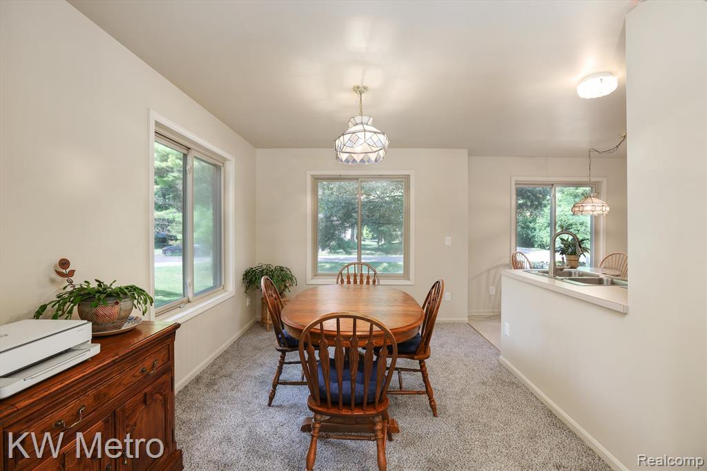 21542 Ruth Street Farmington Hills, MI 48336 - Photo 10 of 28