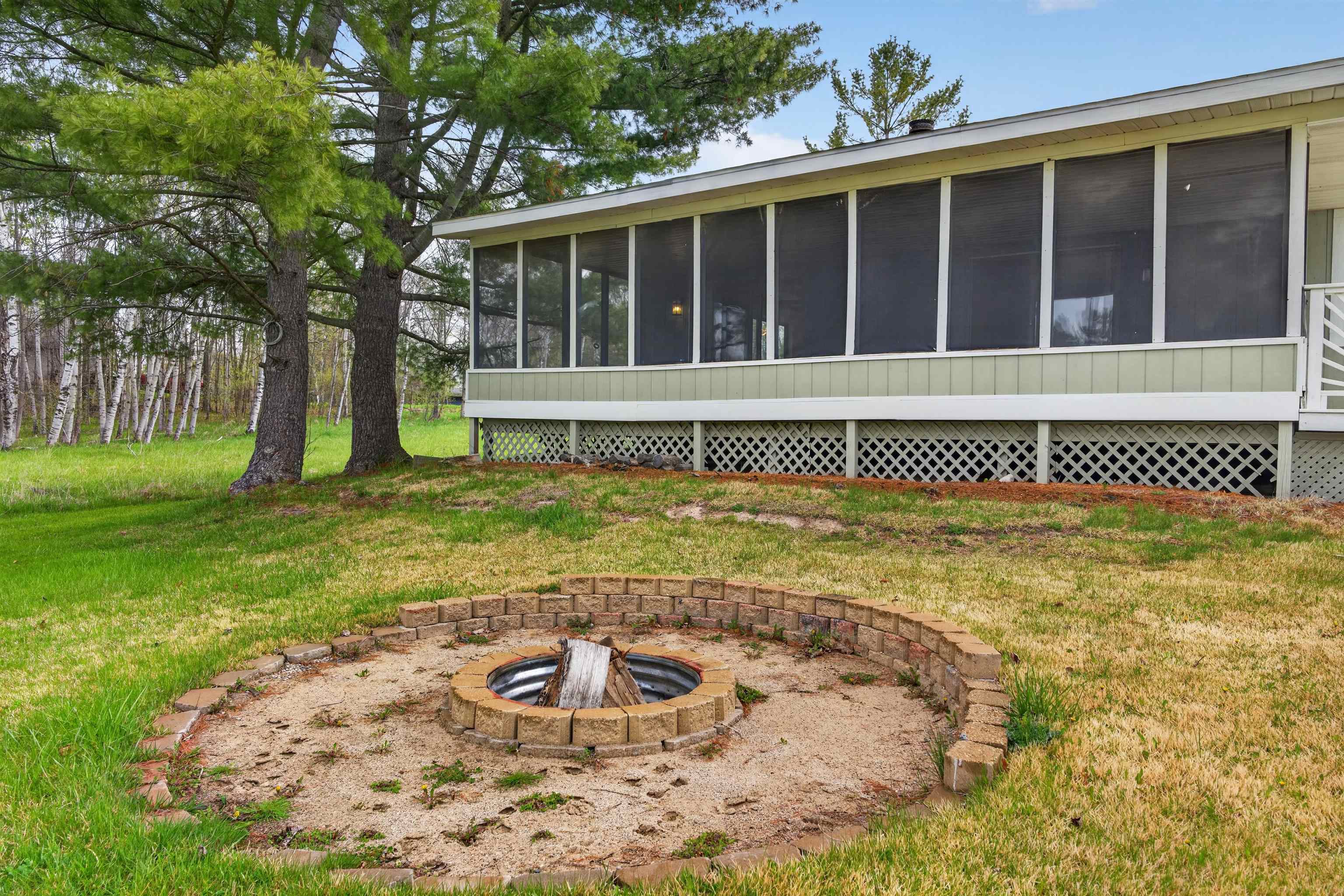 1727 Linksview Way Gladwin, MI 48624 - Photo 44 of 51