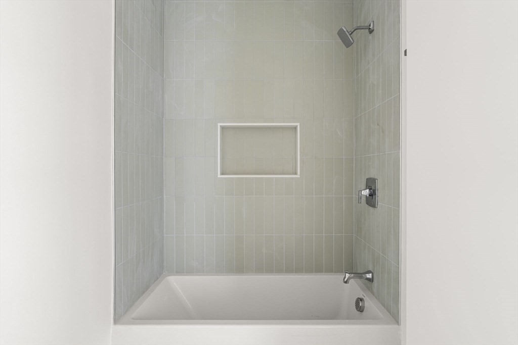 467 East 3rd Street, Unit 3 Boston, MA 02127 - Photo 14 of 19