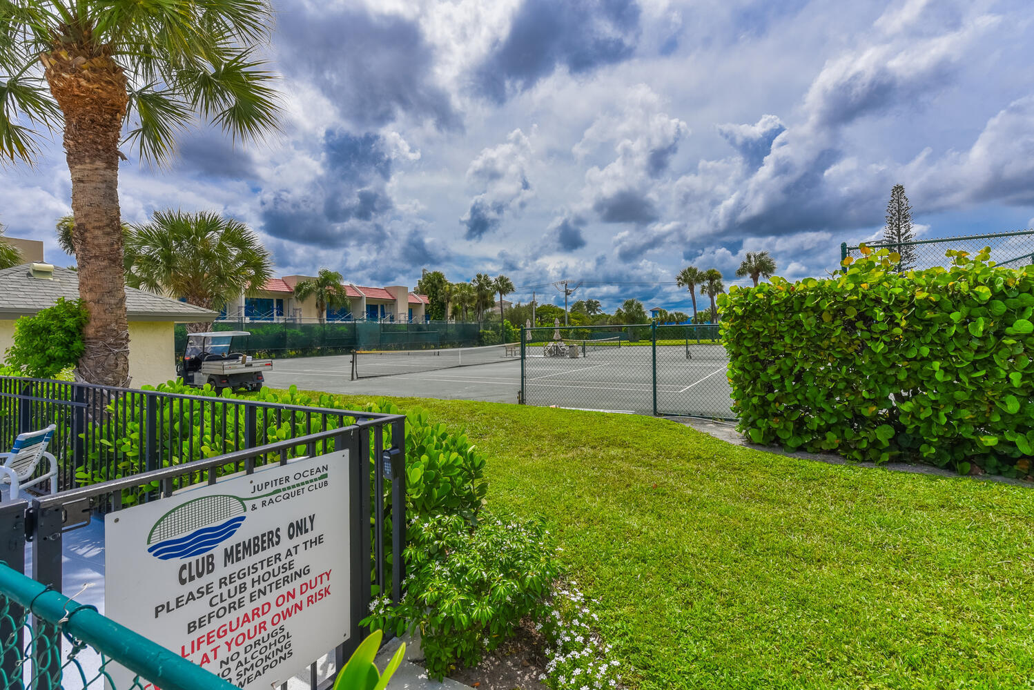 1605 Highway 1, Unit V4206 Jupiter, FL 33477 - Photo 27 of 30 a view of a park
