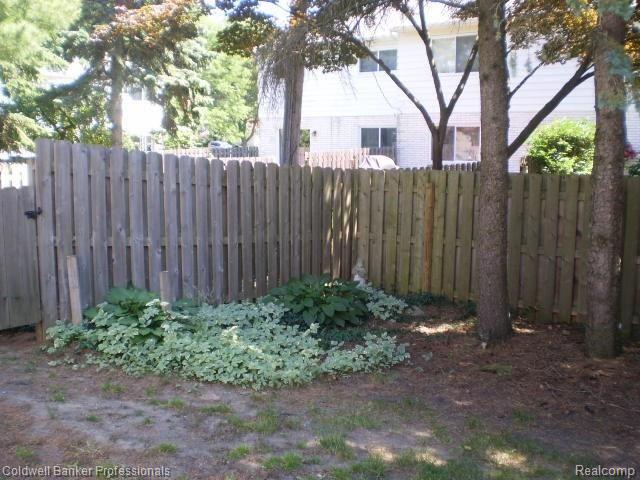 81 Manor Way, Unit 42 Rochester Hills, MI 48309 - Photo 28 of 34