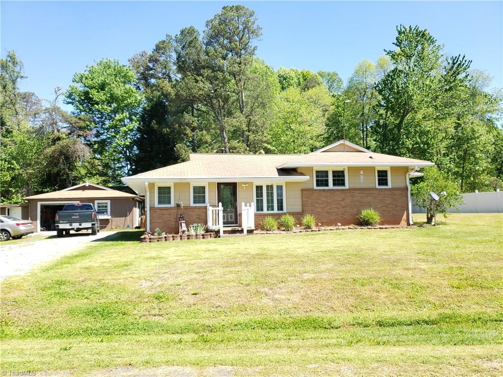 733 Dixie Club Road Winston-Salem, NC 27107 - Photo 2 of 19 Gallery Image 2