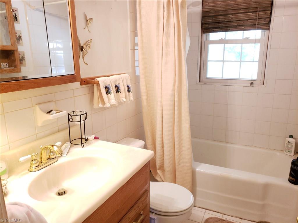 733 Dixie Club Road Winston-Salem, NC 27107 - Photo 13 of 19 Gallery Image 13