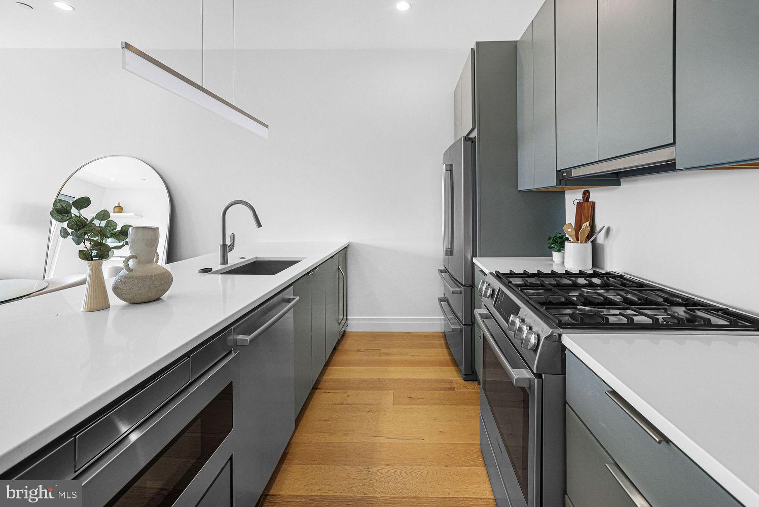 1303 Spring Road Northwest, Unit 2 Washington, DC 20010 - Photo 5 of 34