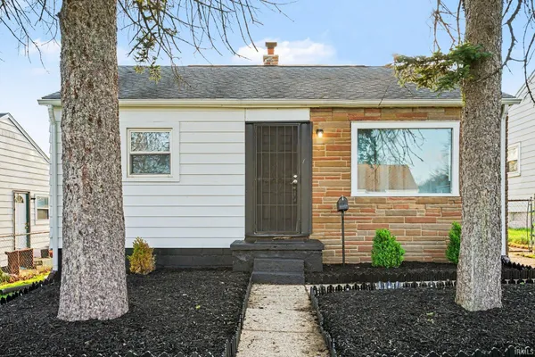 $155,900 | 2126 South Scott Street, South Bend, IN 46613
