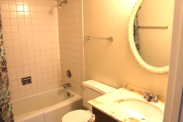 $1,595 | 4500 Beau Monde Drive, Unit 400, Lisle, IL 60532