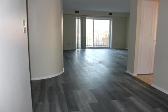 $1,595 | 4500 Beau Monde Drive, Unit 400, Lisle, IL 60532