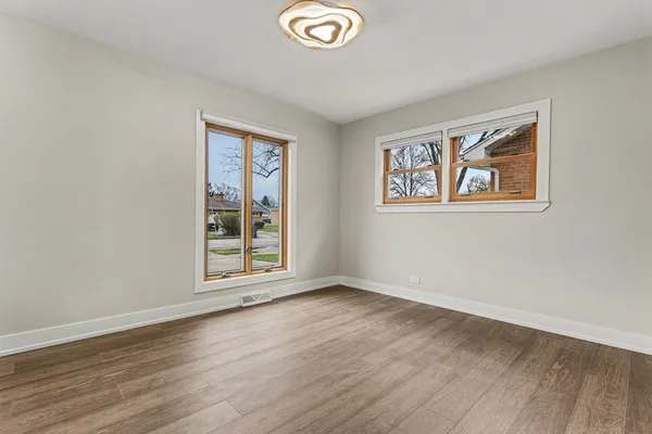 $924,900 | 538 North Broadway Avenue, Park Ridge, IL 60068